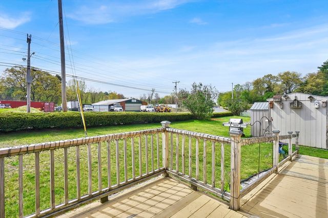 27 Somerset Rd, Chicopee, MA 01020