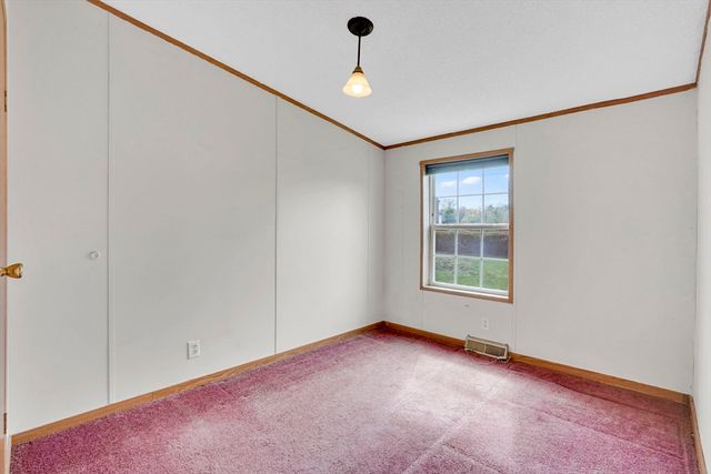 27 Somerset Rd, Chicopee, MA 01020
