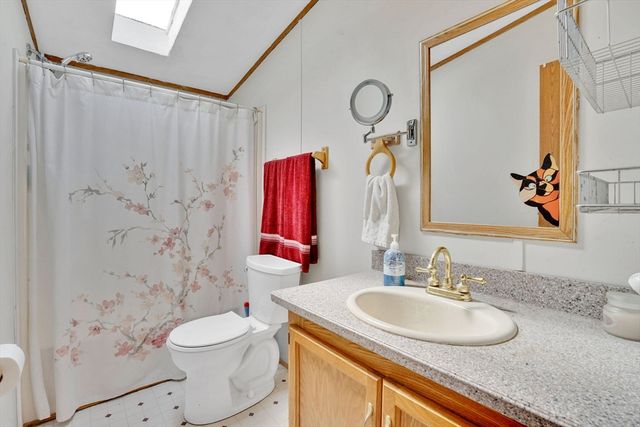 27 Somerset Rd, Chicopee, MA 01020