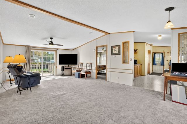 27 Somerset Rd, Chicopee, MA 01020