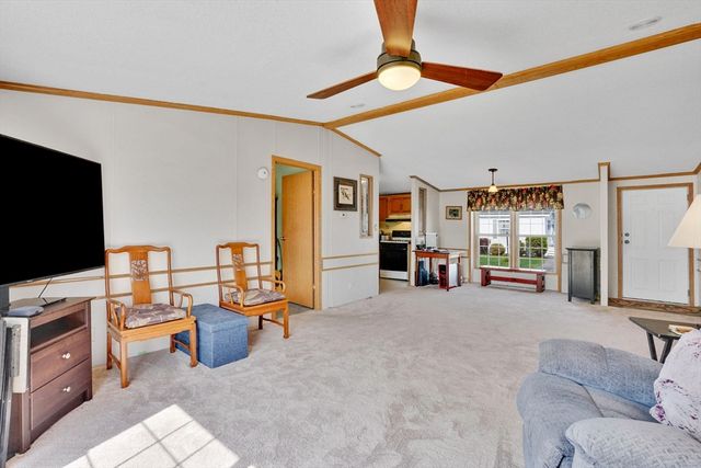 27 Somerset Rd, Chicopee, MA 01020