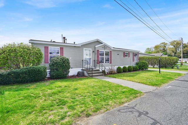 27 Somerset Rd, Chicopee, MA 01020