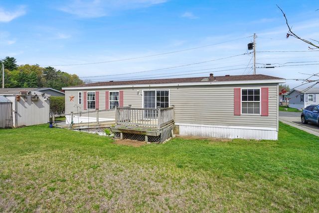 27 Somerset Rd, Chicopee, MA 01020
