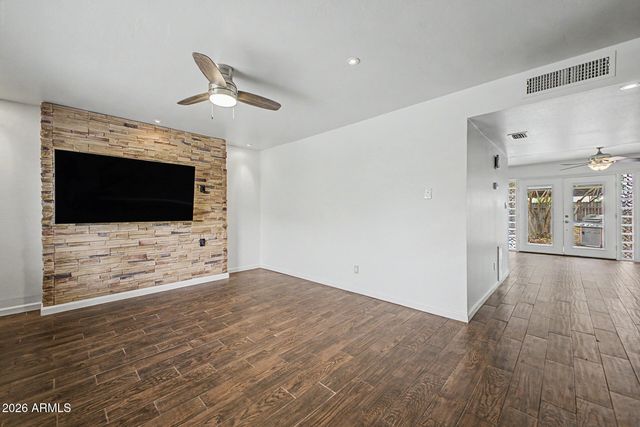 5943 N 83RD Street, Scottsdale, AZ 85250