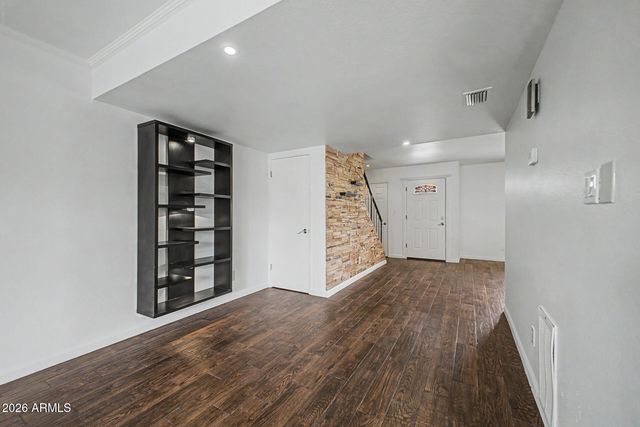 5943 N 83RD Street, Scottsdale, AZ 85250