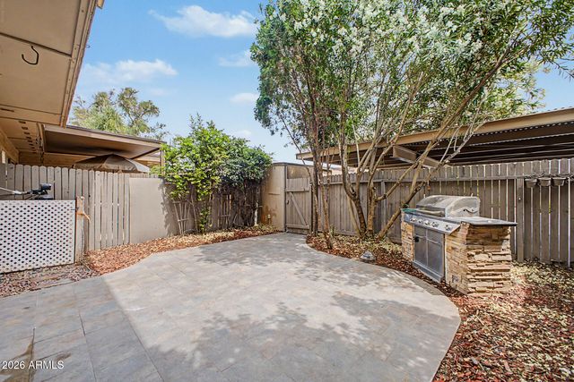 5943 N 83RD Street, Scottsdale, AZ 85250