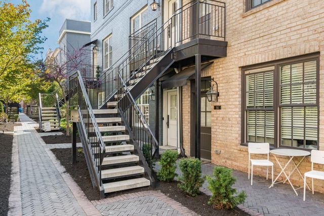 90 Normandy Avenue, TH66, Columbus, OH 43215