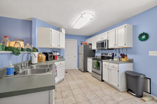2613 Calais Ct, Murfreesboro, TN 37127