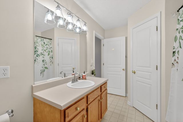 2613 Calais Ct, Murfreesboro, TN 37127