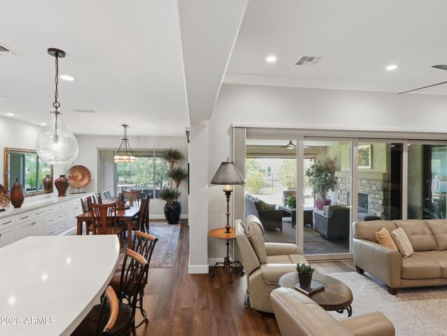 16637 W CATALINA Drive, Goodyear, AZ 85395