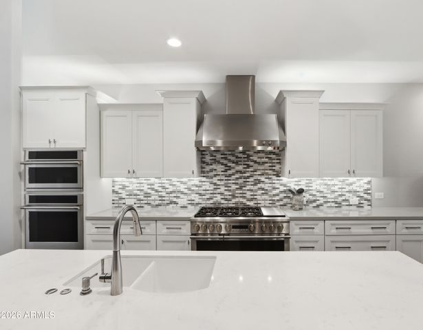 16637 W CATALINA Drive, Goodyear, AZ 85395