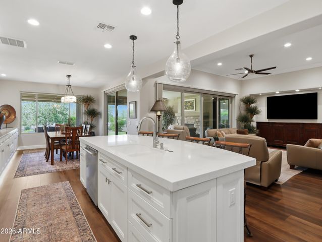 16637 W CATALINA Drive, Goodyear, AZ 85395