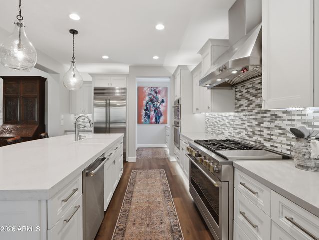 16637 W CATALINA Drive, Goodyear, AZ 85395