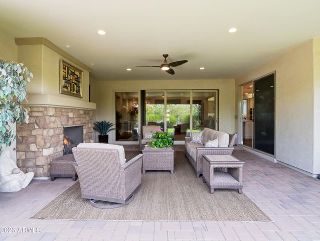 16637 W CATALINA Drive, Goodyear, AZ 85395