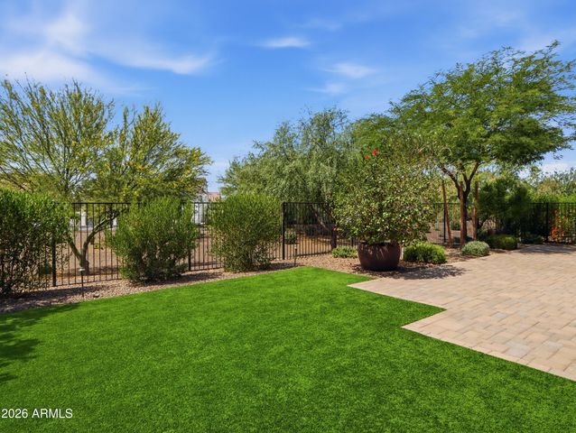 16637 W CATALINA Drive, Goodyear, AZ 85395
