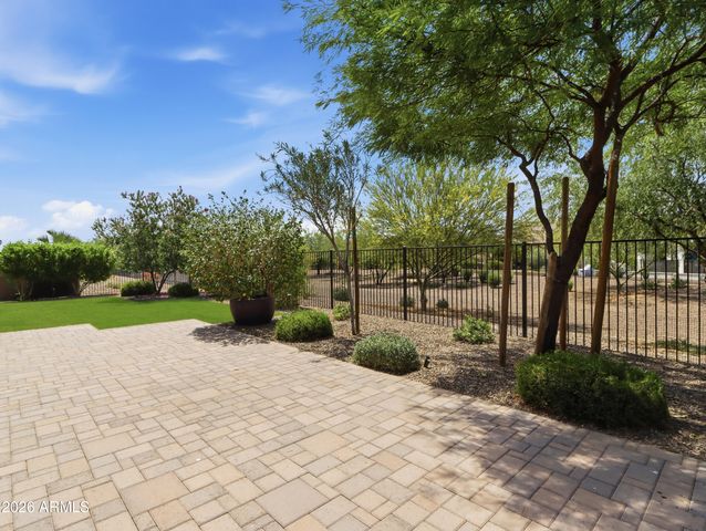 16637 W CATALINA Drive, Goodyear, AZ 85395