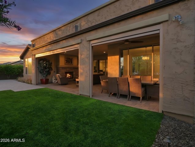 16637 W CATALINA Drive, Goodyear, AZ 85395