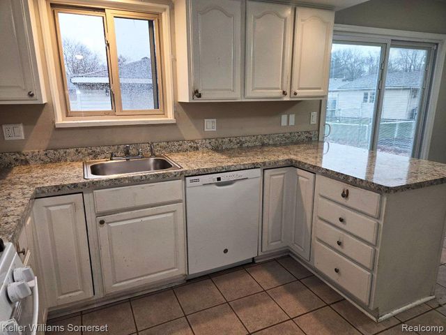 41314 Wessel Drive, Sterling Heights, MI 48313