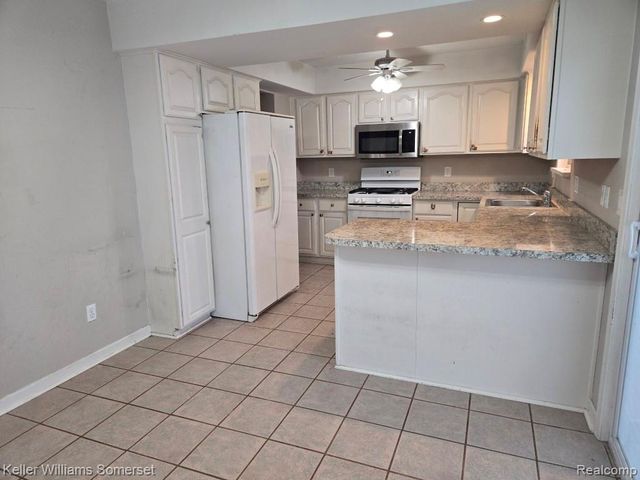 41314 Wessel Drive, Sterling Heights, MI 48313