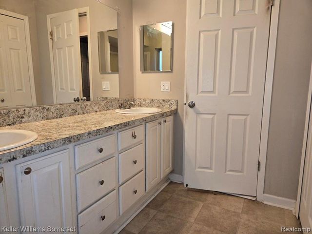 41314 Wessel Drive, Sterling Heights, MI 48313