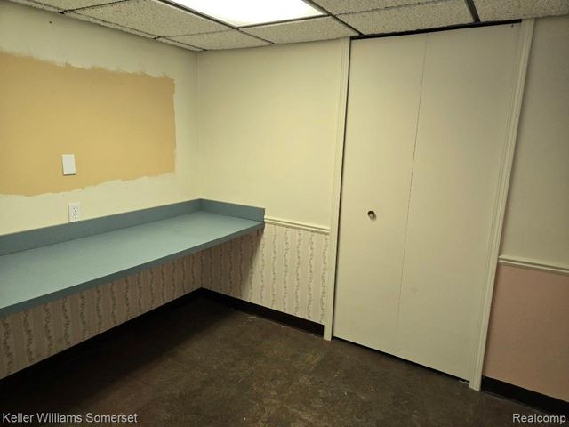 41314 Wessel Drive, Sterling Heights, MI 48313