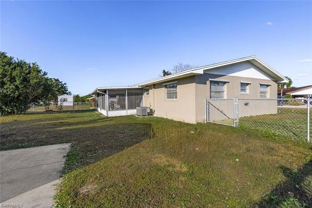 211 S Lake DR, Lehigh Acres, FL 33936