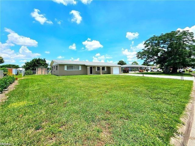 211 S Lake DR, Lehigh Acres, FL 33936