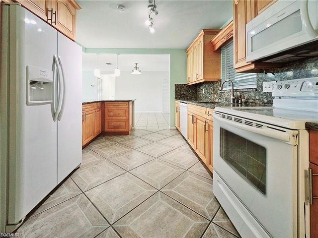 211 S Lake DR, Lehigh Acres, FL 33936