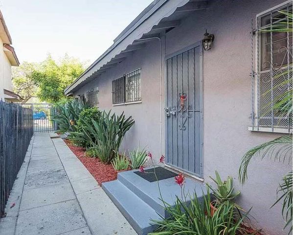 534 Hyde Park, Inglewood, CA 90302