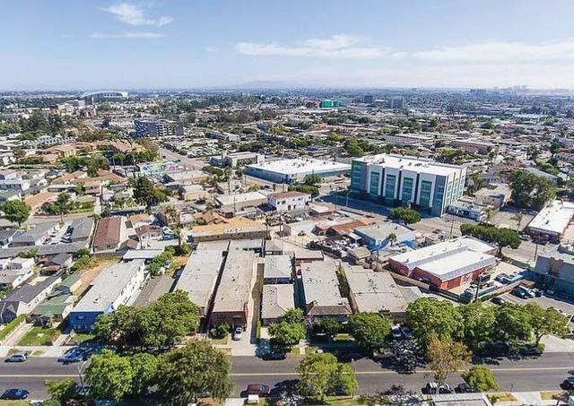 534 Hyde Park, Inglewood, CA 90302