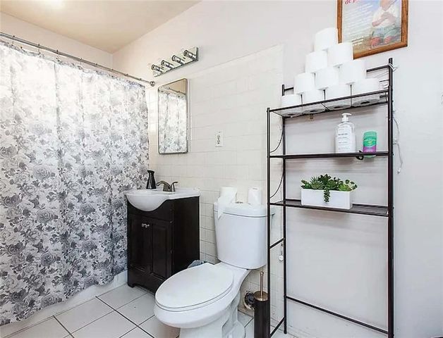 534 Hyde Park, Inglewood, CA 90302