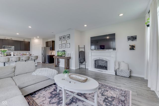 5906 Aleppo Lane, Greenwood, IN 46143