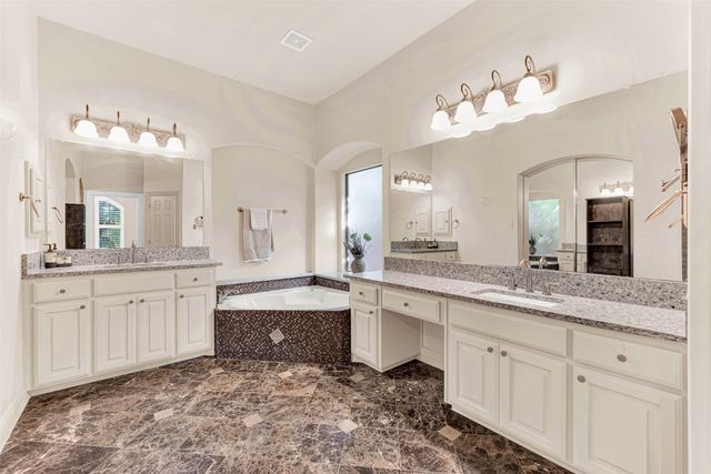 11920 Gladstone Court, Frisco, TX 75035