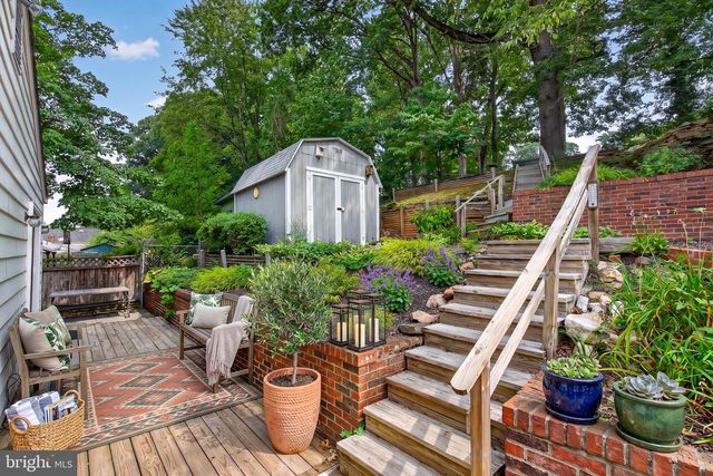 11852 HUGGINS DR, Silver Spring, MD 20902