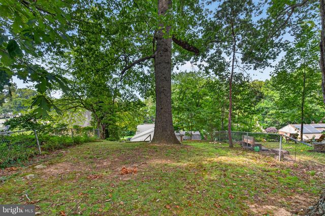 11852 HUGGINS DR, Silver Spring, MD 20902