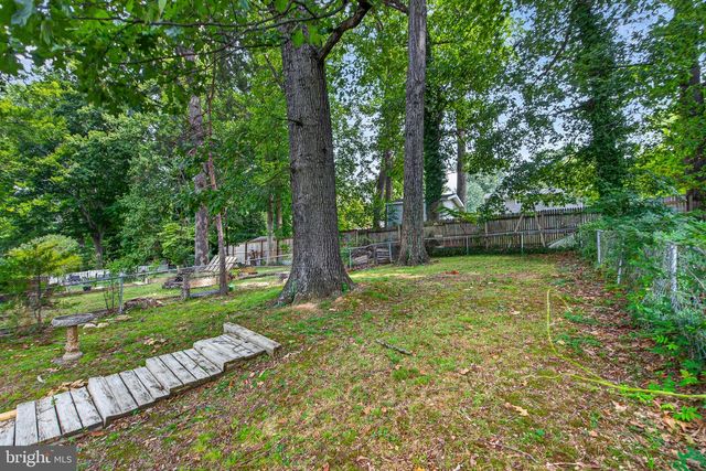 11852 HUGGINS DR, Silver Spring, MD 20902