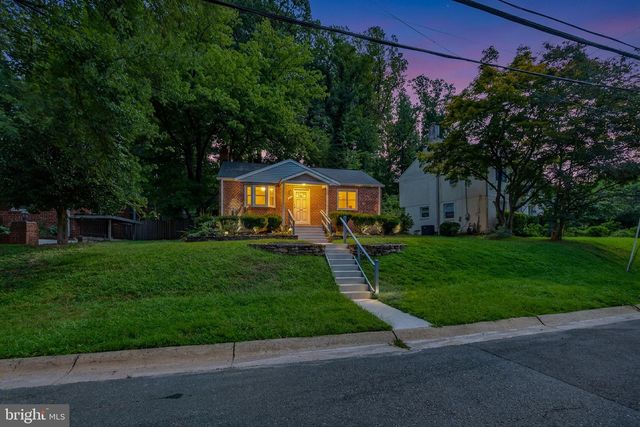 11852 HUGGINS DR, Silver Spring, MD 20902