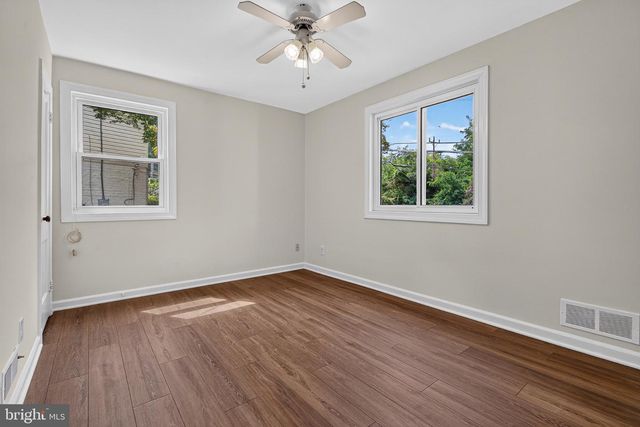 11852 HUGGINS DR, Silver Spring, MD 20902