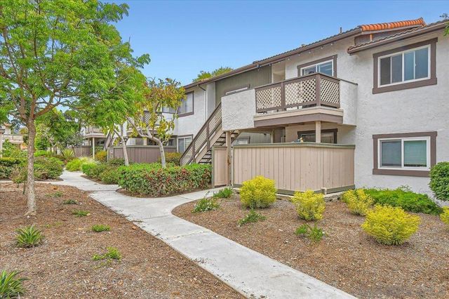 9840 Shirley Gardens Dr 8, Santee, CA 92071