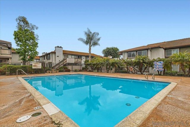 9840 Shirley Gardens Dr 8, Santee, CA 92071