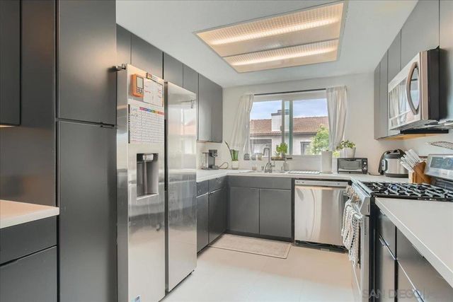 9840 Shirley Gardens Dr 8, Santee, CA 92071