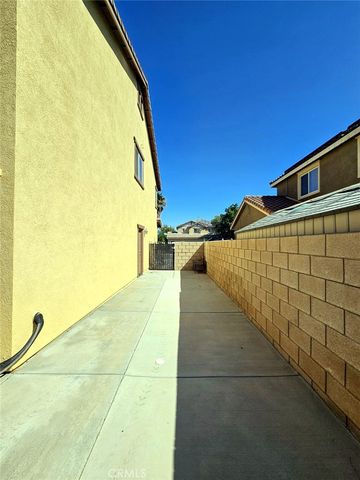 1822 Andrea, Palmdale, CA 93551