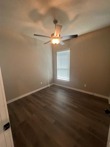 25136 Pacific Wren Drive, Magnolia, TX 77354