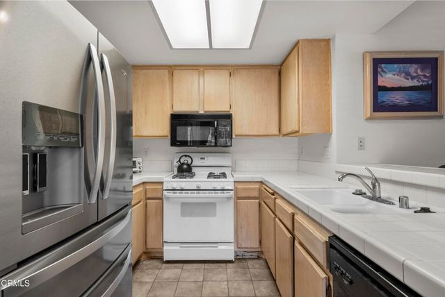 2003 Blackberry Circle, Oxnard, CA 93036