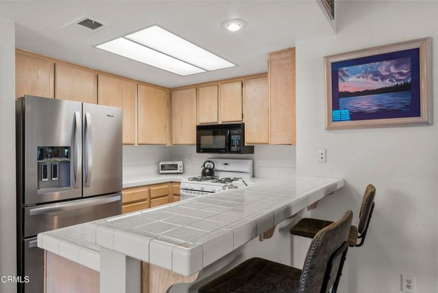 2003 Blackberry Circle, Oxnard, CA 93036