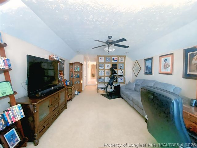 5236 Spreading Branch Road, Hope Mills, NC 28348