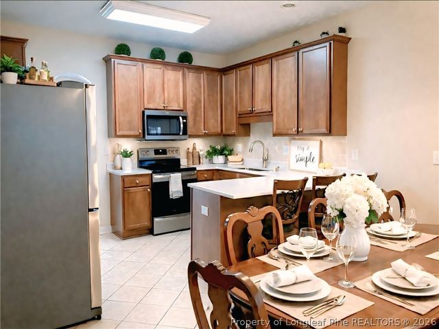 5236 Spreading Branch Road, Hope Mills, NC 28348