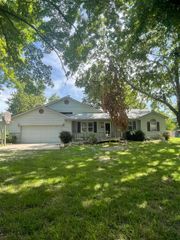 1500 E Katy Ln, Haysville, KS 67060