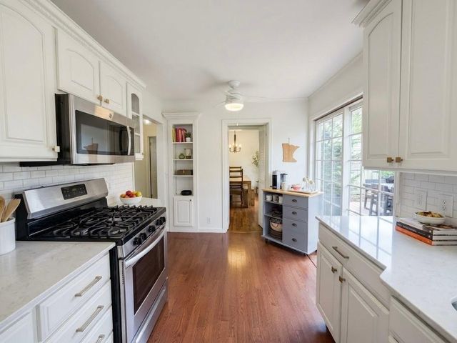 3137 Nevada Avenue S, Saint Louis Park, MN 55426