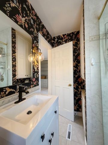 3137 Nevada Avenue S, Saint Louis Park, MN 55426